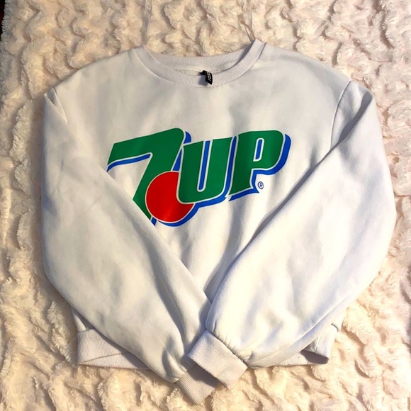 H&M Cropped 7up Sweater - Picture 2 of 7